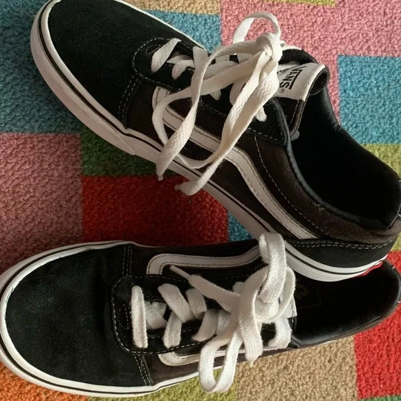 Classic Black and White VANS - Picture 4 of 8